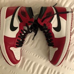 Nike Air Jordan 1 Retro High OG sneakers sz 9/40